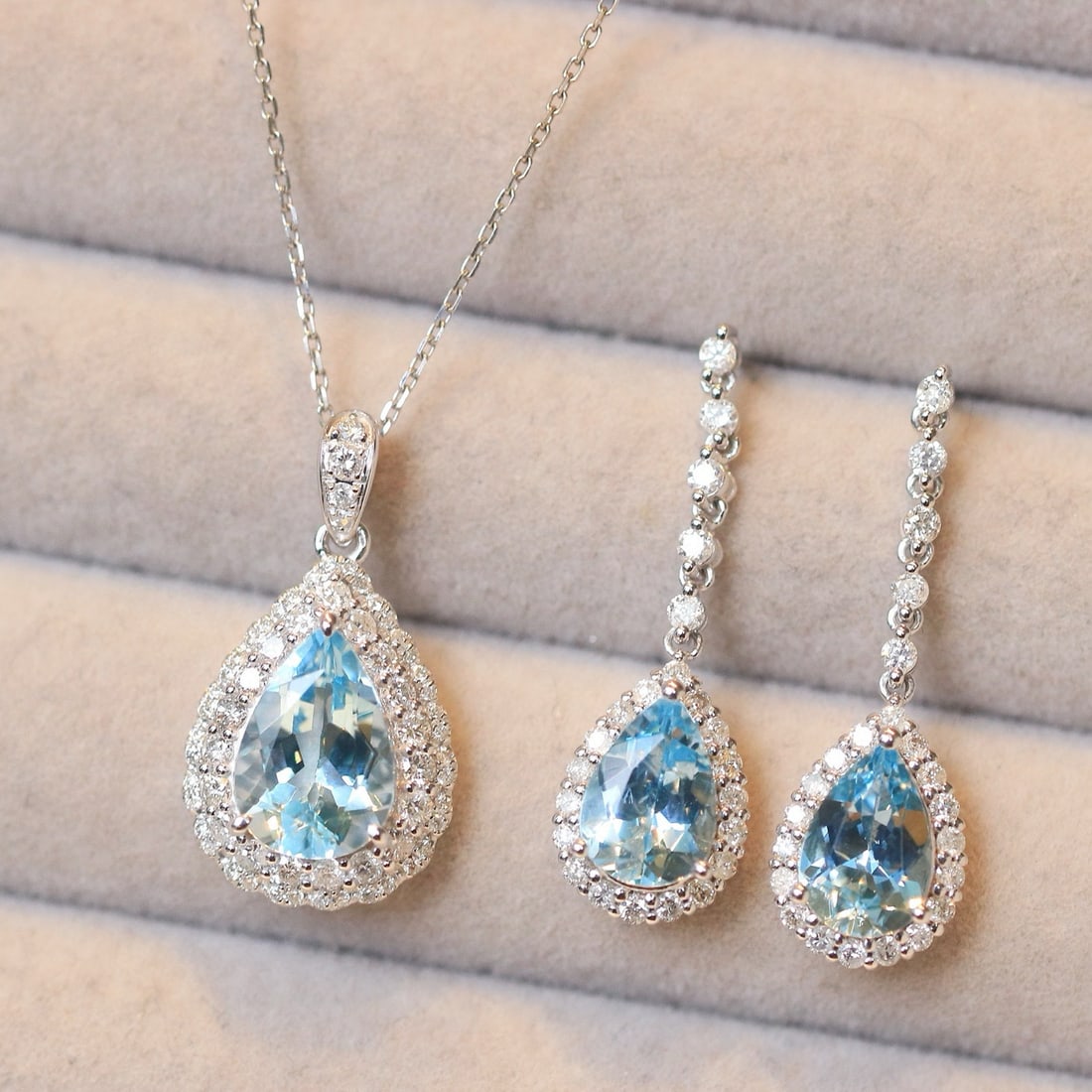 14k Gold 5.51 Ctw Natural Aquamarine & Diamond Jewelry Set - 3
