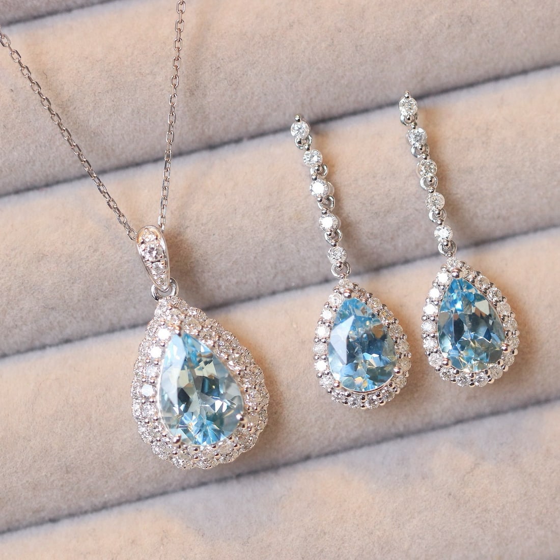 14k Gold 5.51 Ctw Natural Aquamarine & Diamond Jewelry Set - 4
