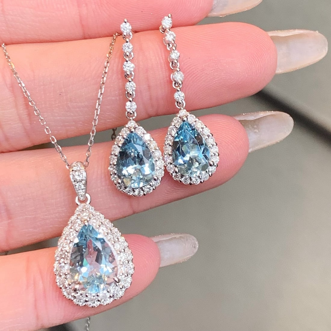 14k Gold 5.51 Ctw Natural Aquamarine & Diamond Jewelry Set - 6