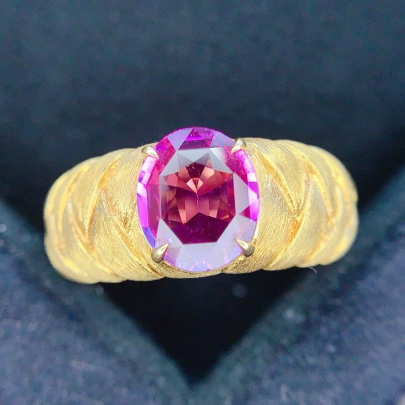 14k Gold 1.62 Ct Natural Sapphire Ring: Ref:230988117 // gold content:14k gold // ring size:7. 25us // // main gemstone:sapphire // shape:oval // carat weight:1. 62ct // color:pink // treatment:natural // Condition: New Low Estimate: 8600