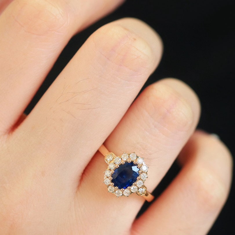 14k Gold 2.05 Ctw Natural Sapphire & Diamond Ring - 4