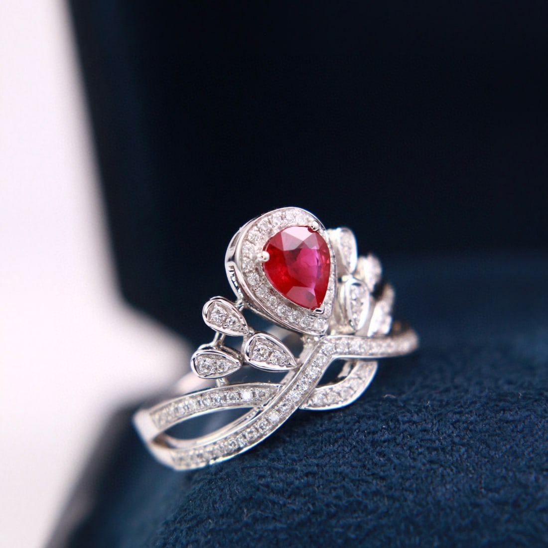 14k Gold 0.88 Ctw Natural Ruby & Diamond Ring - 5