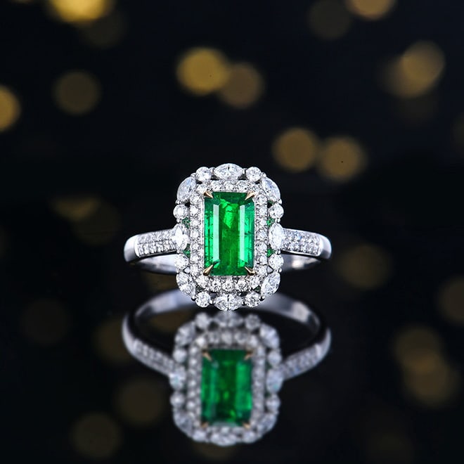 14k Gold 1.26 Ctw Vivid Green Natural Emerald & Diamond Ring: Ref:230988127 // gold content:14k gold // ring size:7. 25us // // main gemstone:emerald // shape:octagonal // carat weight:0. 75ct // color:vivid green // treatment:natural // // adjacent gemstone 2 :