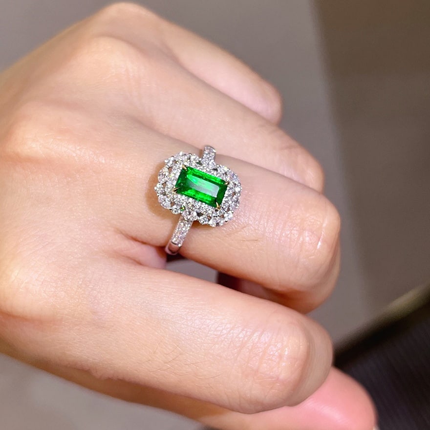 14k Gold 1.26 Ctw Vivid Green Natural Emerald & Diamond Ring - 5