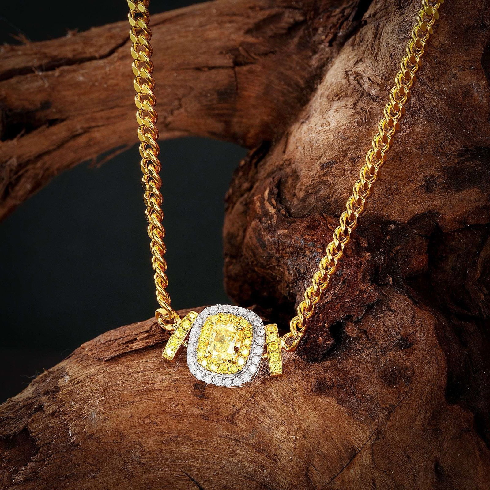 14k Gold 1.42 Ctw Natural Yellow Diamond & Diamond Necklace: Ref:230988134 // gold content:14k gold // main gemstone:yellow diamond // shape:cushion // carat weight:1. 01ct // color:yellow // treatment:natural // // adjacent gemstone 2 : diamond // shape:round