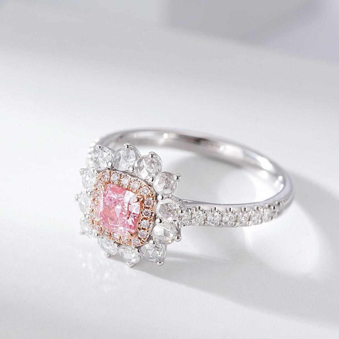 Gia Certified 14k Gold 0.98 Ctw Natural Pink Diamond & Diamond Ring - 2