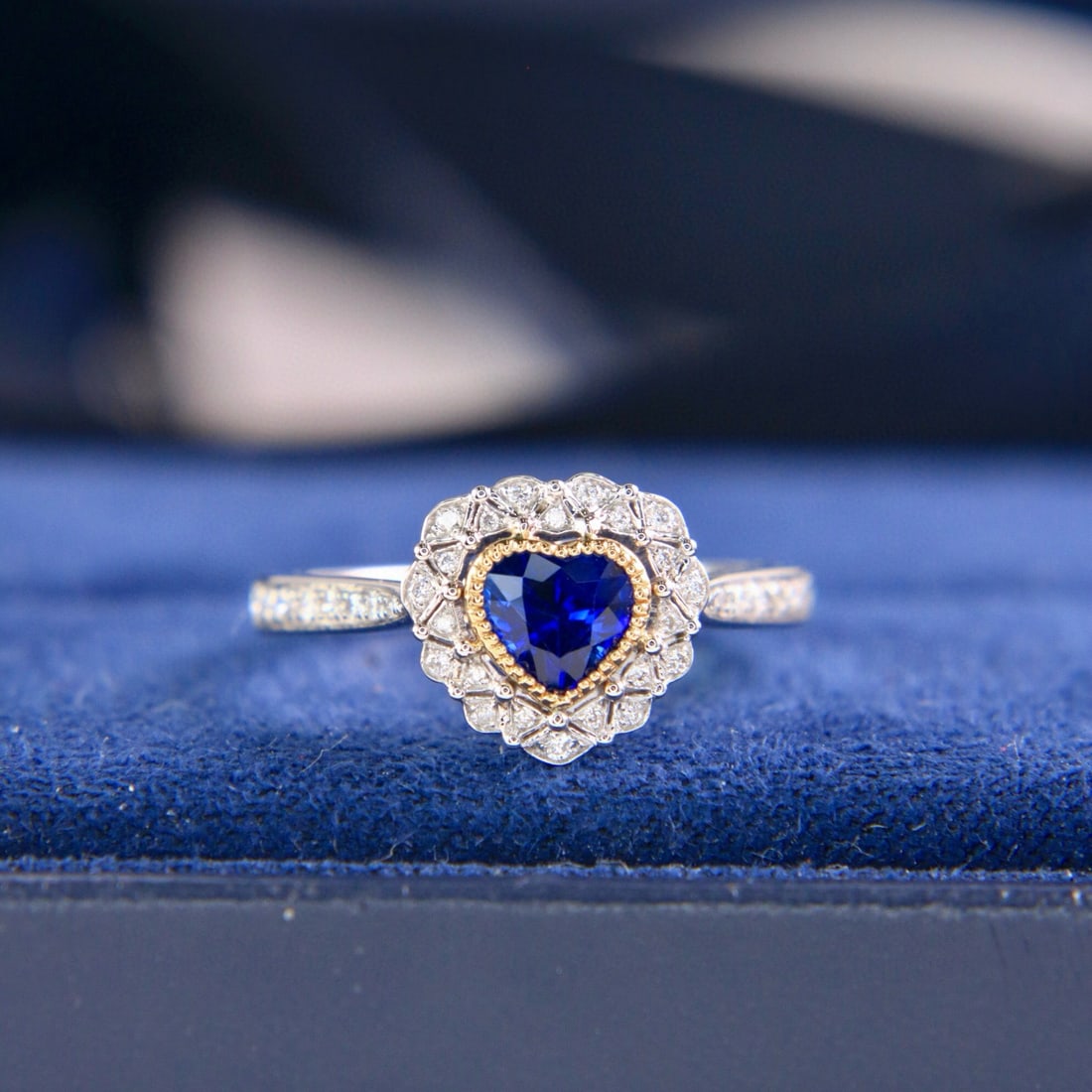 14k Gold 0.99 Ctw Natural Sapphire & Diamond Ring - 7
