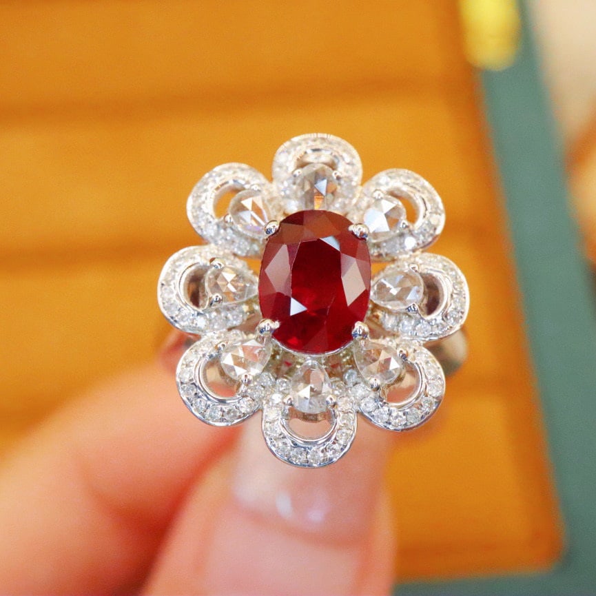 14k Gold 2.49 Ctw Natural Ruby & Diamond Ring/pendant( Without Chain ): Ref:230988145 // gold content:14k gold // ring size:7. 25us // // main gemstone:ruby // shape:oval // carat weight:1. 88ct // color:pigeonblood red // treatment:natural // // adjacent gemstone 2 : dia