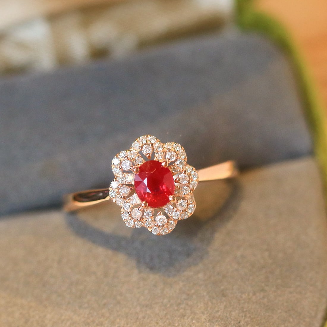 14k Gold 0.83 Ctw Natural Ruby & Diamond Ring - 4
