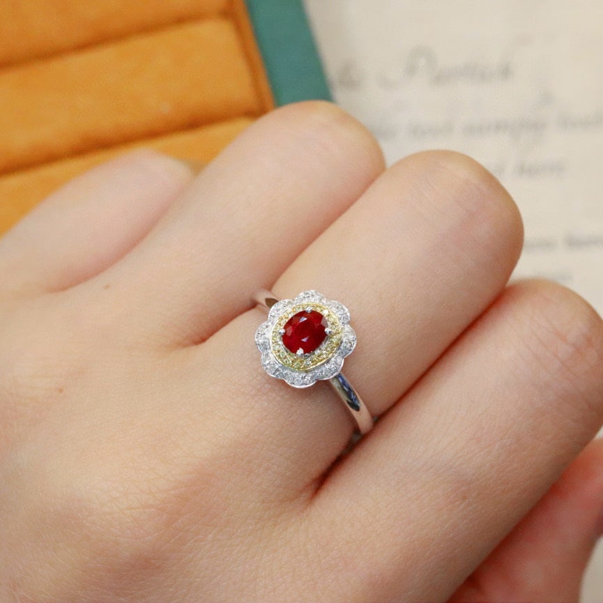 14k Gold 0.77 Ctw Vivid Red Natural Ruby & Diamond Ring - 5