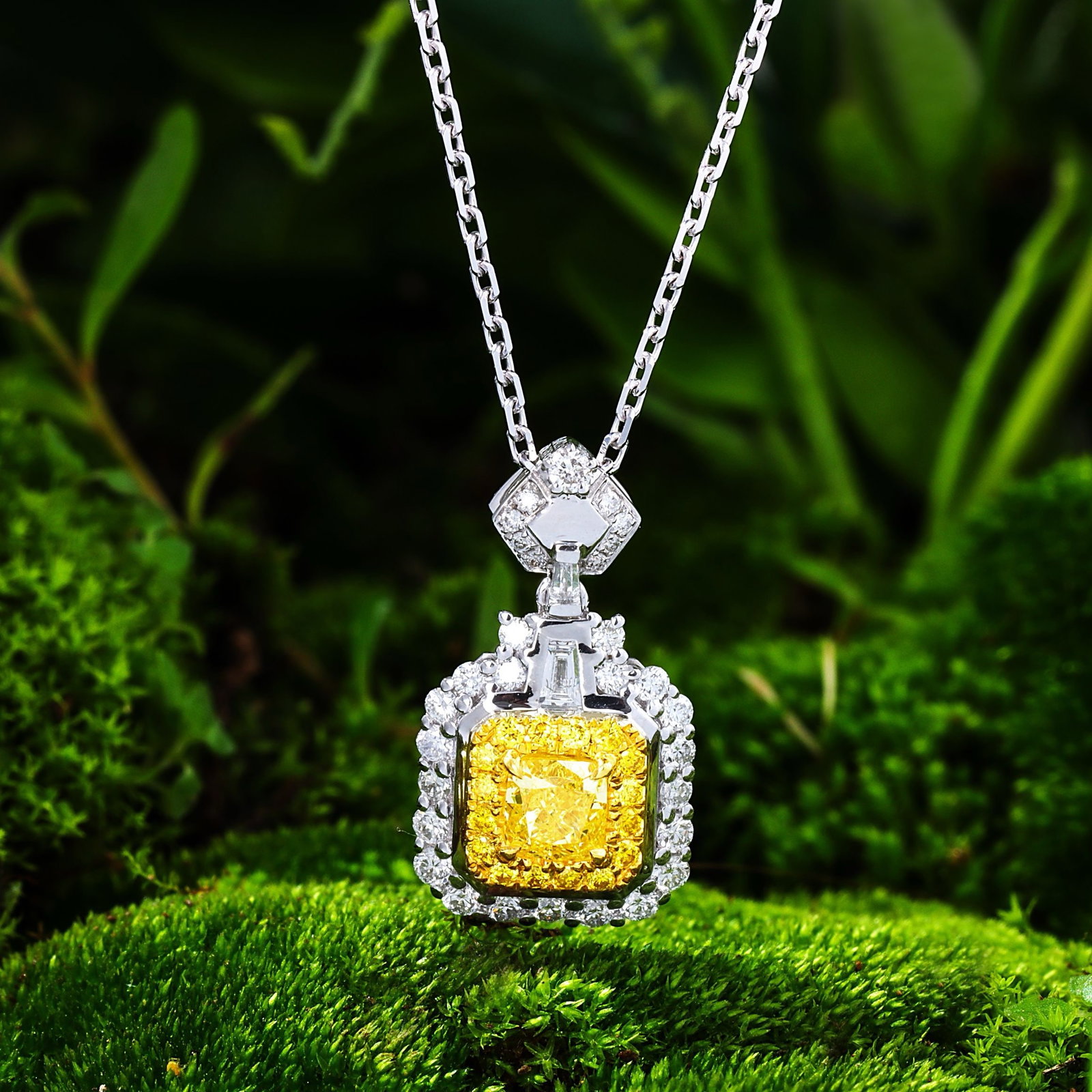 14k Gold 0.81 Ctw Natural Yellow Diamond & Diamond Pendant( Without Chain ) - 2