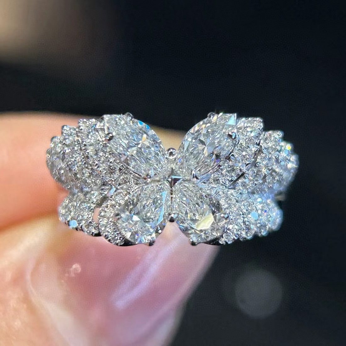 14k Gold 1.67 Ctw Natural H Diamond Ring: Ref:230988183 // gold content:14k gold // ring size:7. 25us // // main gemstone:diamond // shape:multiply // carat weight:1. 2ct // clarity grade:vs-si // color:h // treatment:natural // // adjacent g