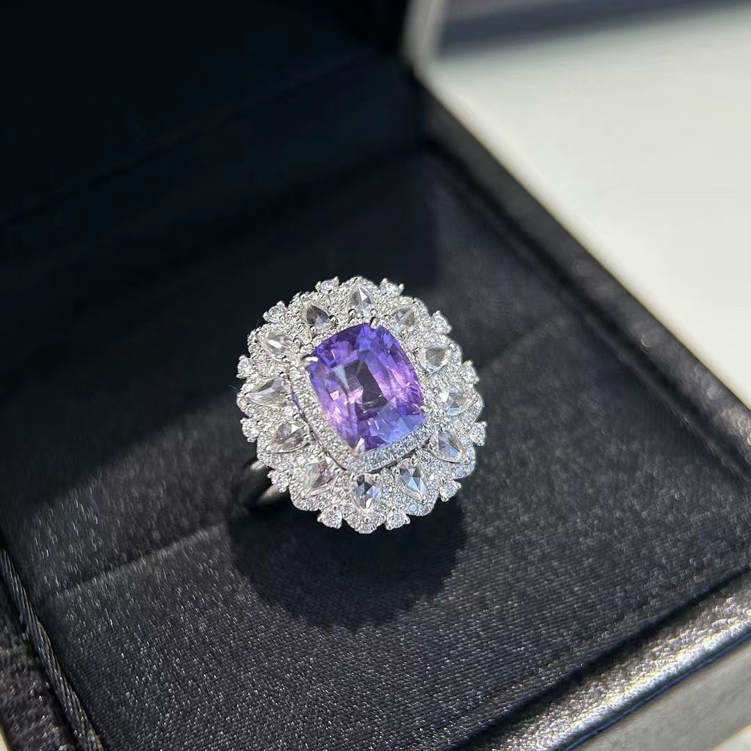 14k Gold 3.39 Ctw Natural Sapphire & Diamond Ring: Ref:230988197 // gold content:14k gold // ring size:7. 25us // // main gemstone:sapphire // shape:cushion // carat weight:2. 63ct // color:purple // treatment:natural // // adjacent gemstone 2 : diamo