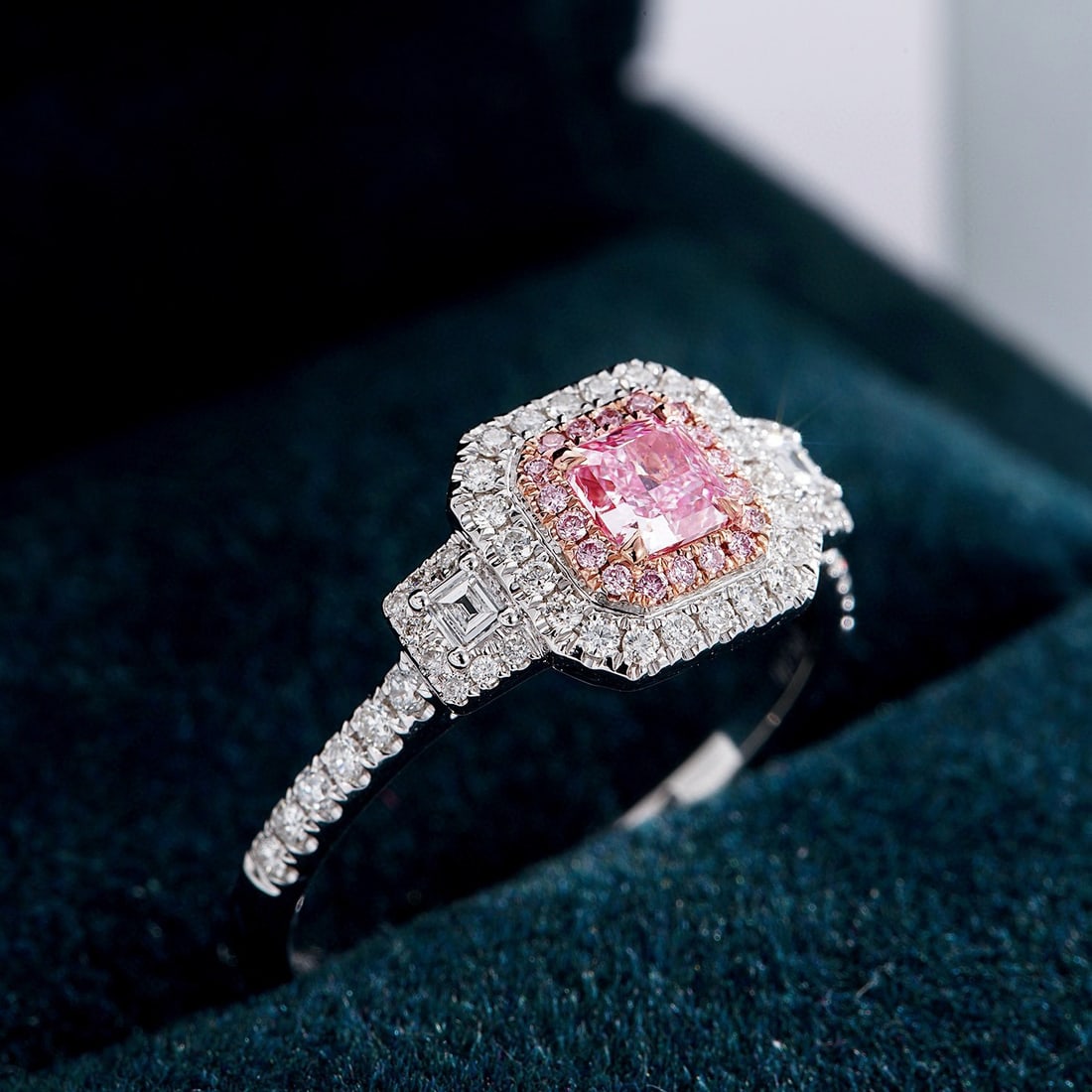 Gia Certified 14k Gold 0.63 Ctw Natural Pink Diamond & Diamond Ring - 4