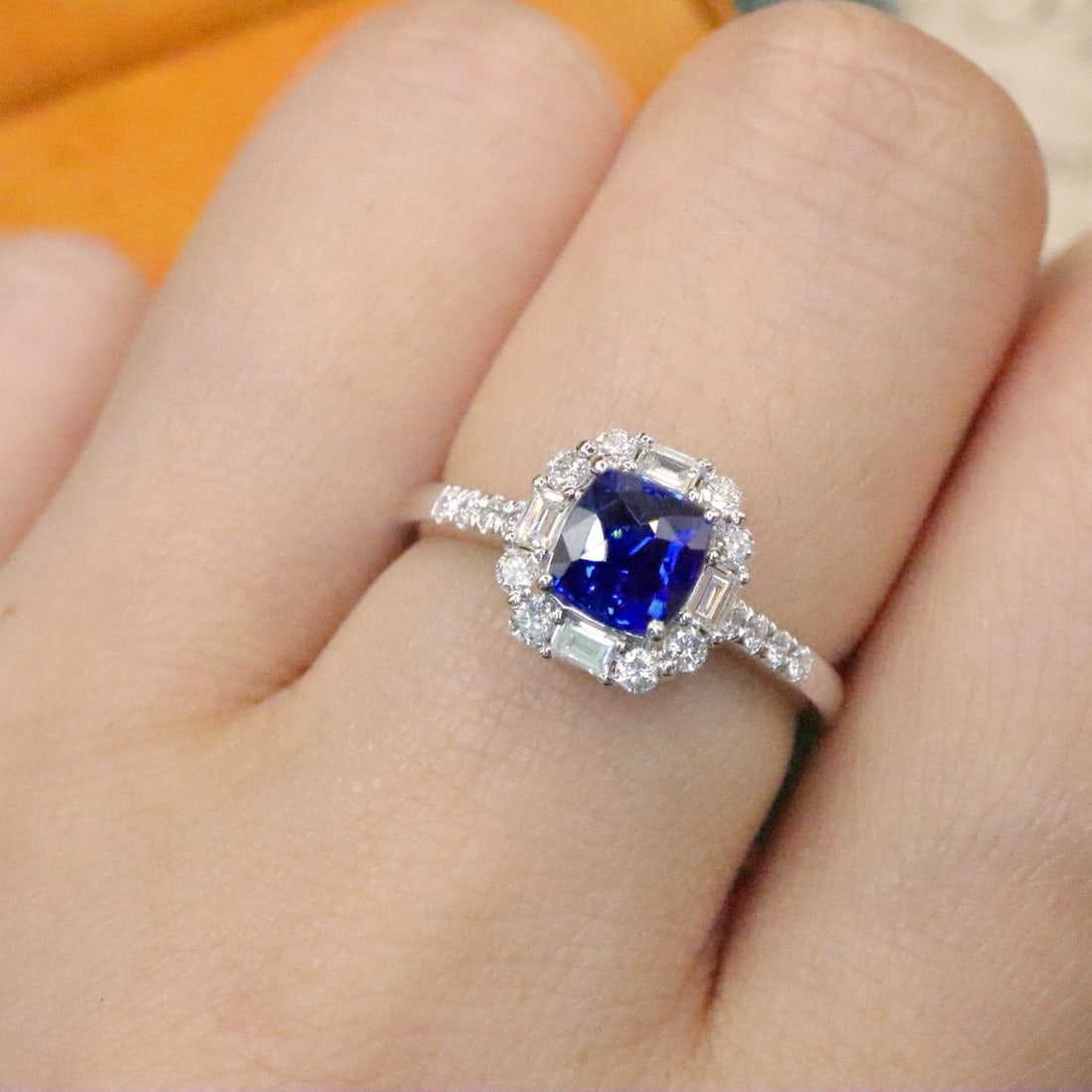 14k Gold 1.37 Ctw Natural Sapphire & Diamond Ring - 5