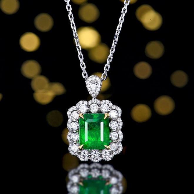 14k Gold 3.70 Ctw Vivid Green Natural Emerald & Diamond Ring/pendant( Without Chain ) - 2
