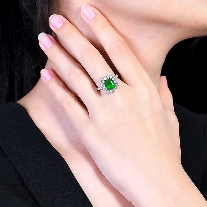 14k Gold 3.70 Ctw Vivid Green Natural Emerald & Diamond Ring/pendant( Without Chain ) - 5