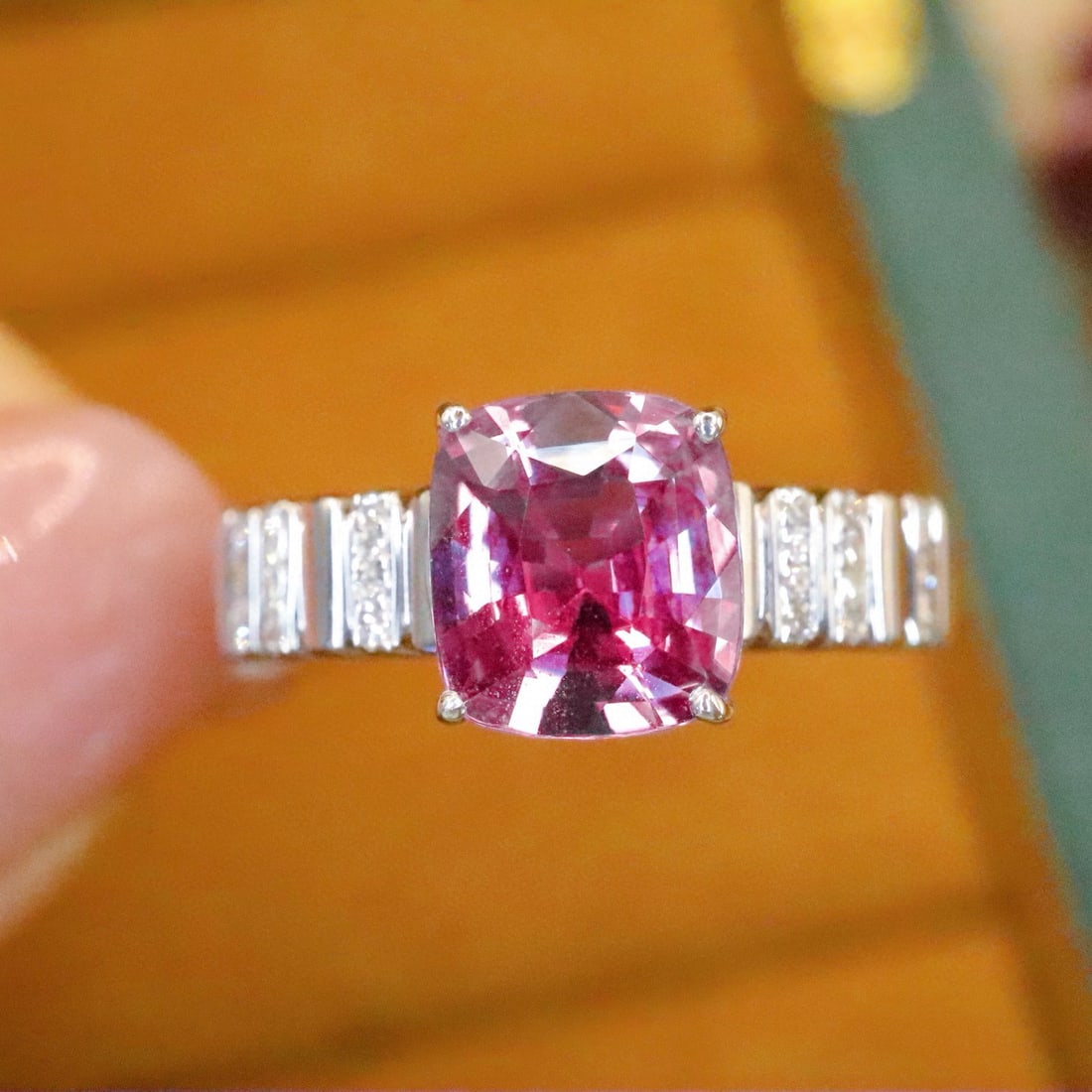 14k Gold 2.10 Ctw Natural Padparadscha Sapphire & Diamond Ring: Ref:230988216 // gold content:14k gold // ring size:7. 25us // // main gemstone:padparadscha sapphire // shape:cushion // carat weight:2. 03ct // color:orangish pink // treatment:natural // //
