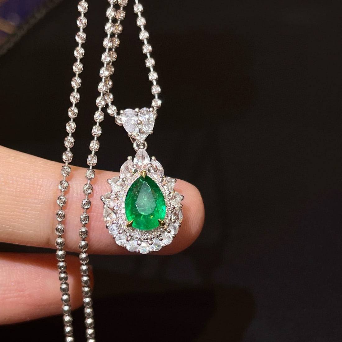 14k Gold 2.50 Ctw Vivid Green Natural Emerald & Sapphire Pendant( Without Chain ) - 2