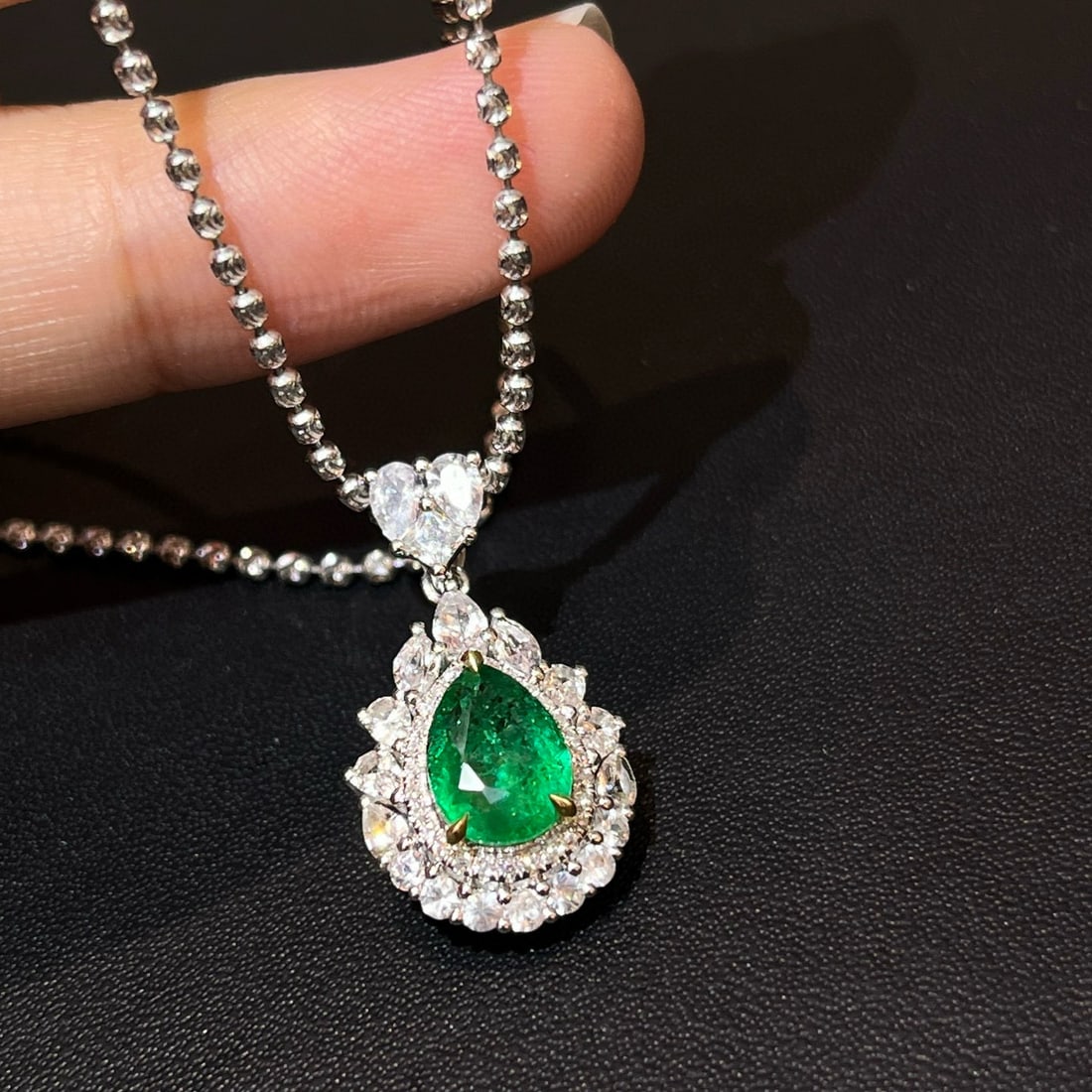 14k Gold 2.50 Ctw Vivid Green Natural Emerald & Sapphire Pendant( Without Chain ) - 3