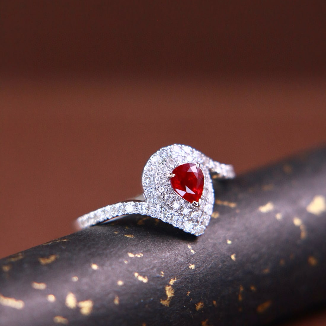 14k Gold 0.73 Ctw Natural Ruby & Diamond Ring - 5