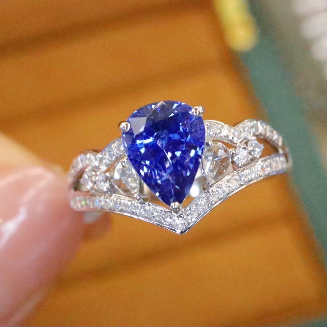 14k Gold 1.56 Ctw Natural Sapphire & Diamond Ring - 4