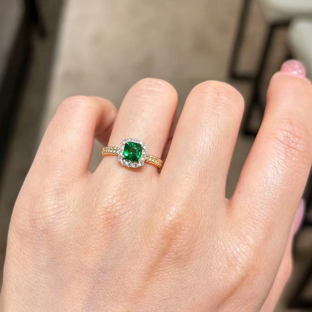 14k Gold 1.25 Ctw Vivid Green Natural Tsavorite & Diamond Ring - 2