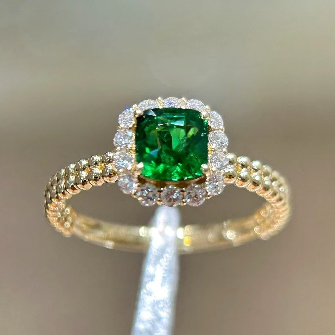 14k Gold 1.25 Ctw Vivid Green Natural Tsavorite & Diamond Ring - 5