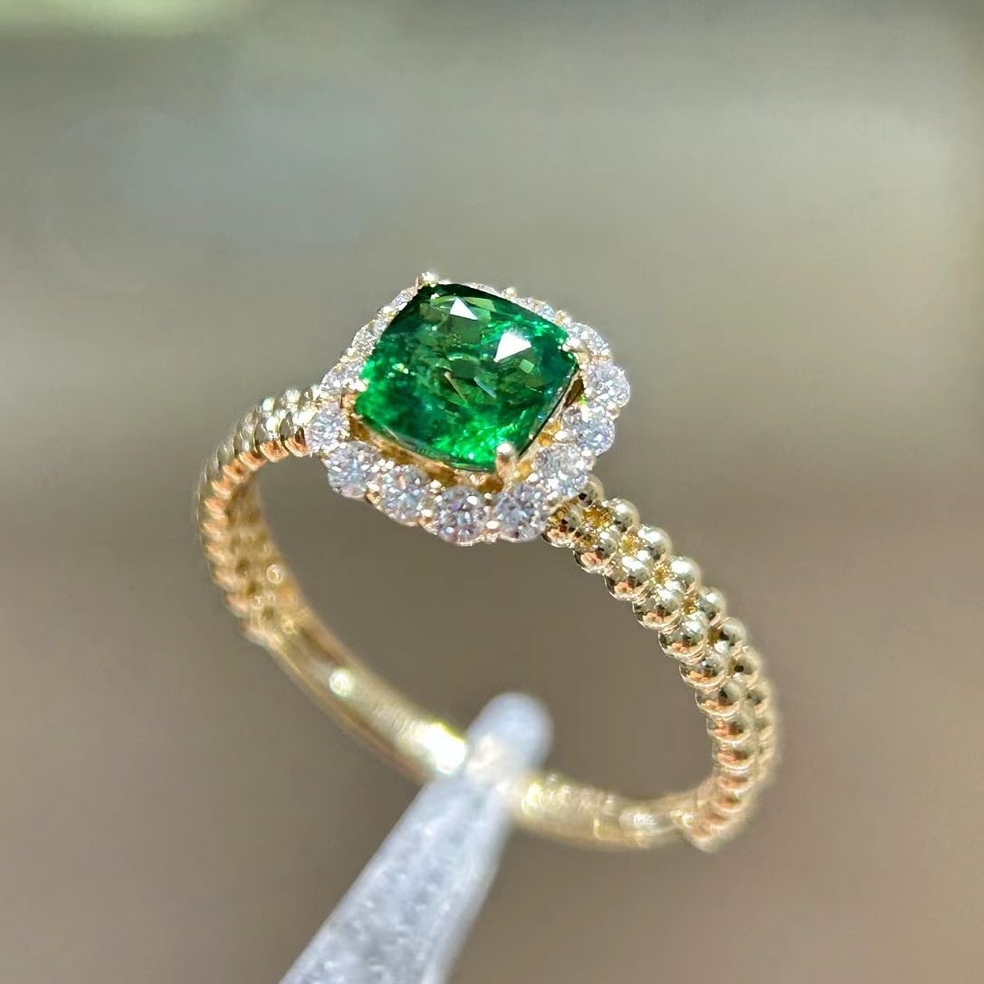 14k Gold 1.25 Ctw Vivid Green Natural Tsavorite & Diamond Ring - 6