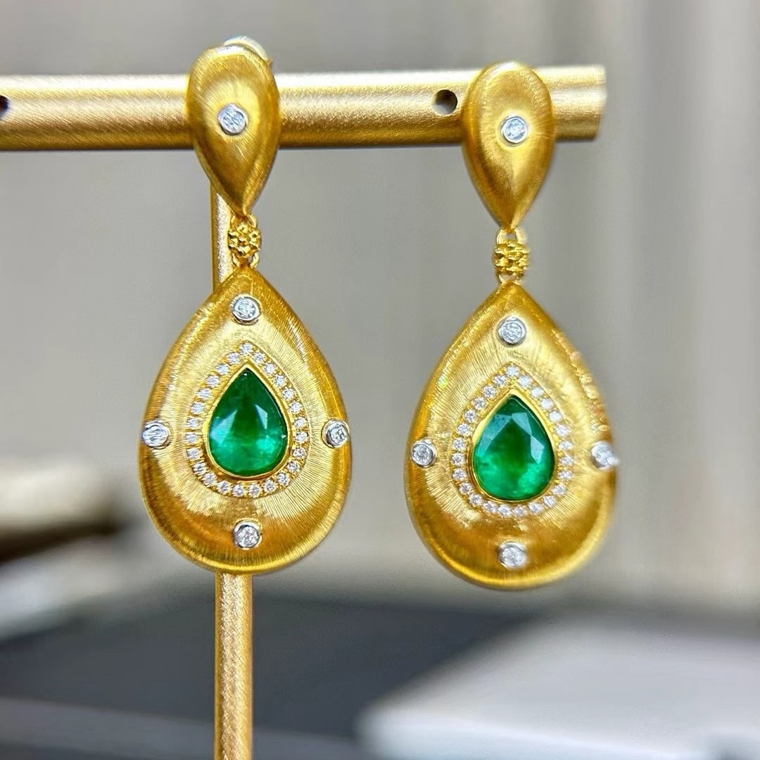14k Gold 2.39 Ctw Vivid Green Natural Emerald & Diamond Earrings - 6