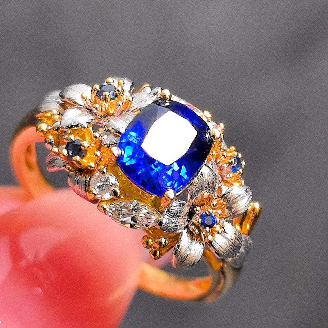 14k Gold 1.49 Ctw Natural Sapphire & Diamond Ring - 4
