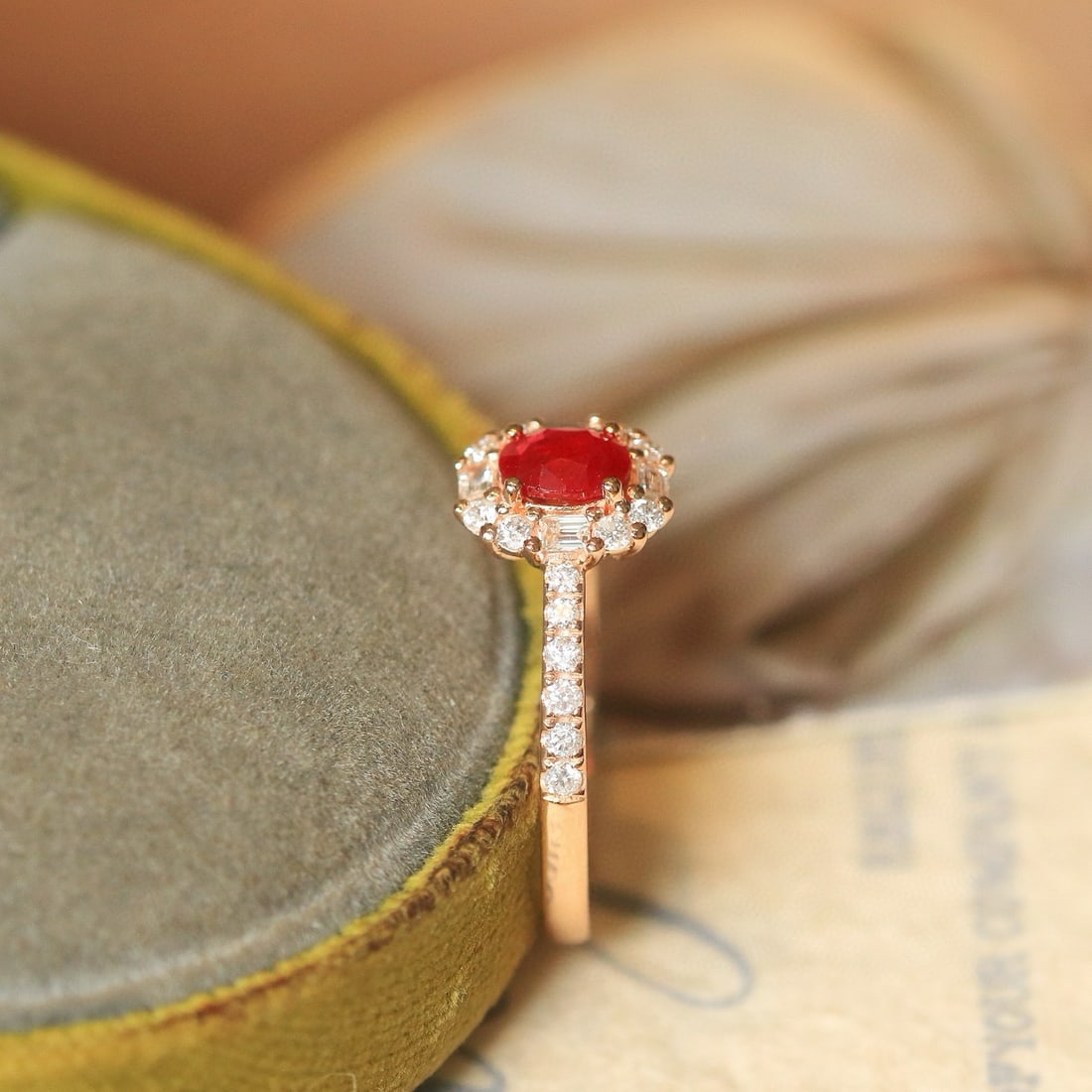 14k Gold 0.95 Ctw Natural Ruby & Diamond Ring - 3