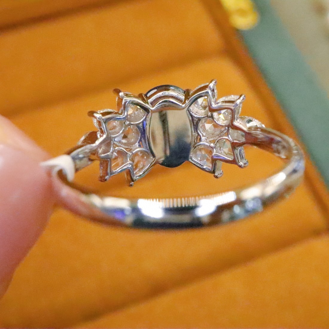 14k Gold 2.24 Ctw Natural Sapphire & Diamond Ring - 3