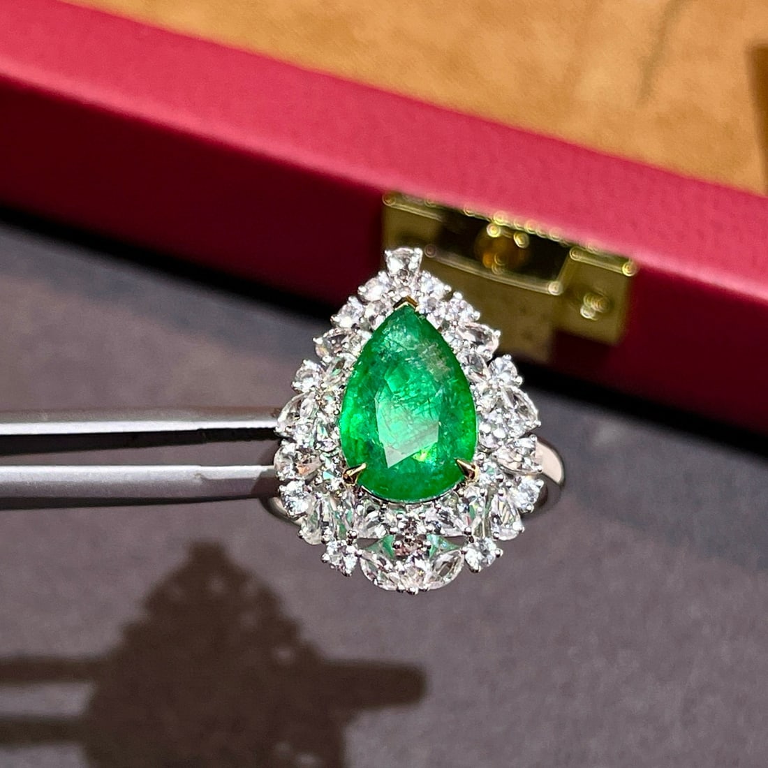 14k Gold 3.94 Ctw Vivid Green Natural Emerald & Sapphire Ring - 5