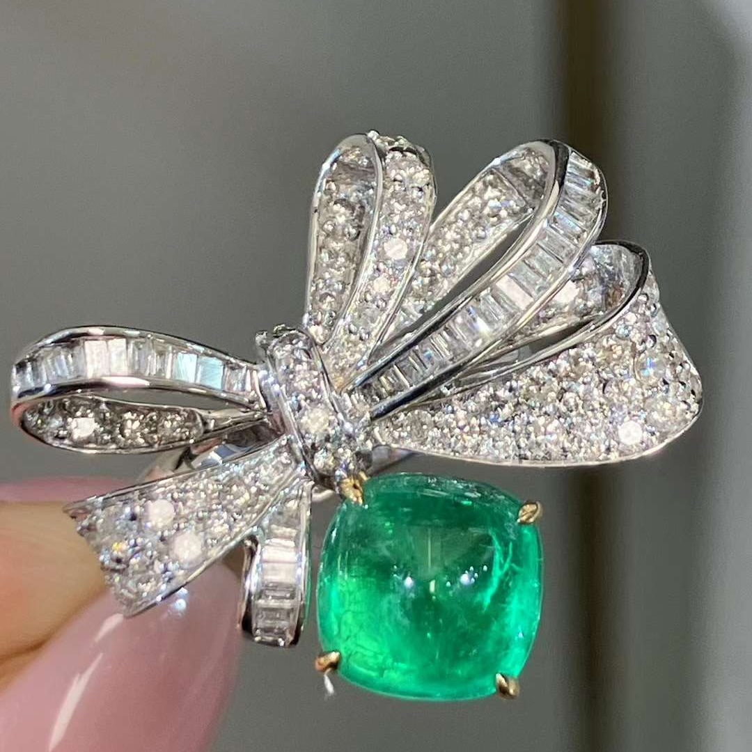 14k Gold 3.56 Ctw Vivid Green Natural Emerald & Diamond Ring (1 of 4)