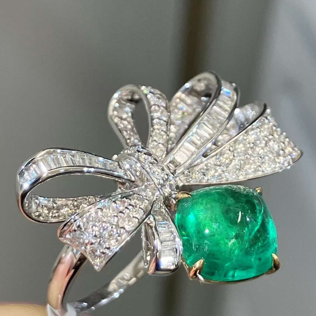 14k Gold 3.56 Ctw Vivid Green Natural Emerald & Diamond Ring - 2
