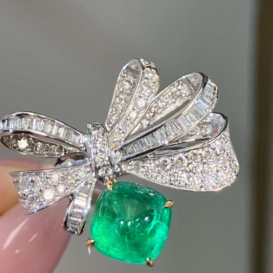 14k Gold 3.56 Ctw Vivid Green Natural Emerald & Diamond Ring - 3