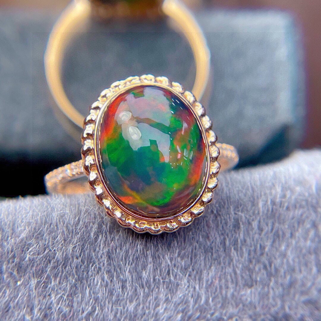 14k Gold 4.2 Ct Natural Opal & Diamond Ring - 2