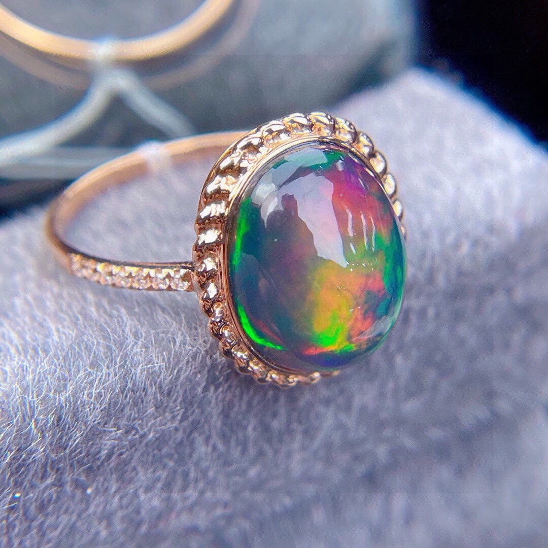14k Gold 4.2 Ct Natural Opal & Diamond Ring - 5