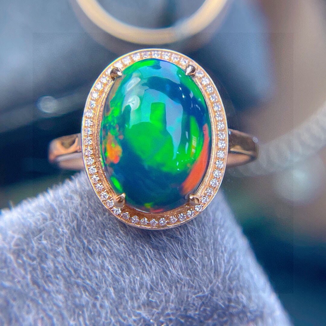 14k Gold 3.1 Ct Natural Opal & Diamond Ring - 5