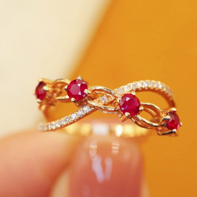 14k Gold 0.47 Ctw Natural Ruby & Diamond Ring: Ref:230988264 // gold content:14k gold // ring size:7. 25us // // main gemstone:ruby // shape:round // carat weight:0. 40ct // color:pigeonblood red // treatment:natural // cut grade:g // // adjacent