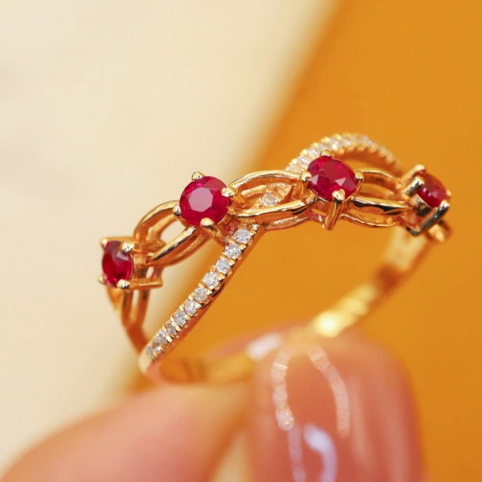 14k Gold 0.47 Ctw Natural Ruby & Diamond Ring - 3