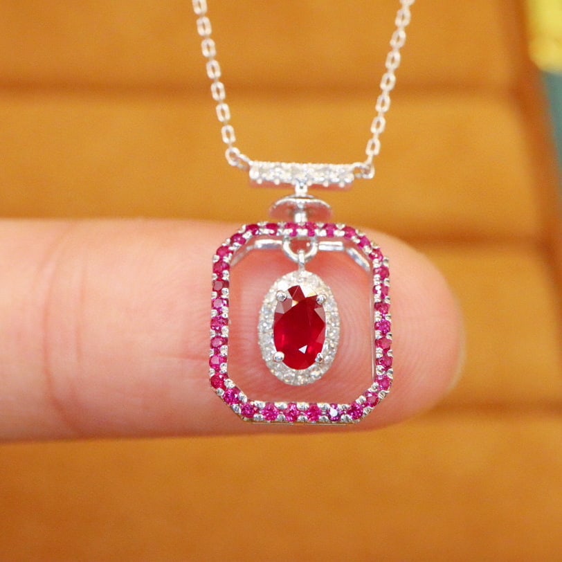 14k Gold 0.55 Ctw Natural Ruby & Ruby Necklace: Ref:230988265 // gold content:14k gold // main gemstone:ruby // shape:oval // carat weight:0. 36ct // color:red // treatment:natural // // adjacent gemstone 2 : ruby // shape:round // carat weight:0.