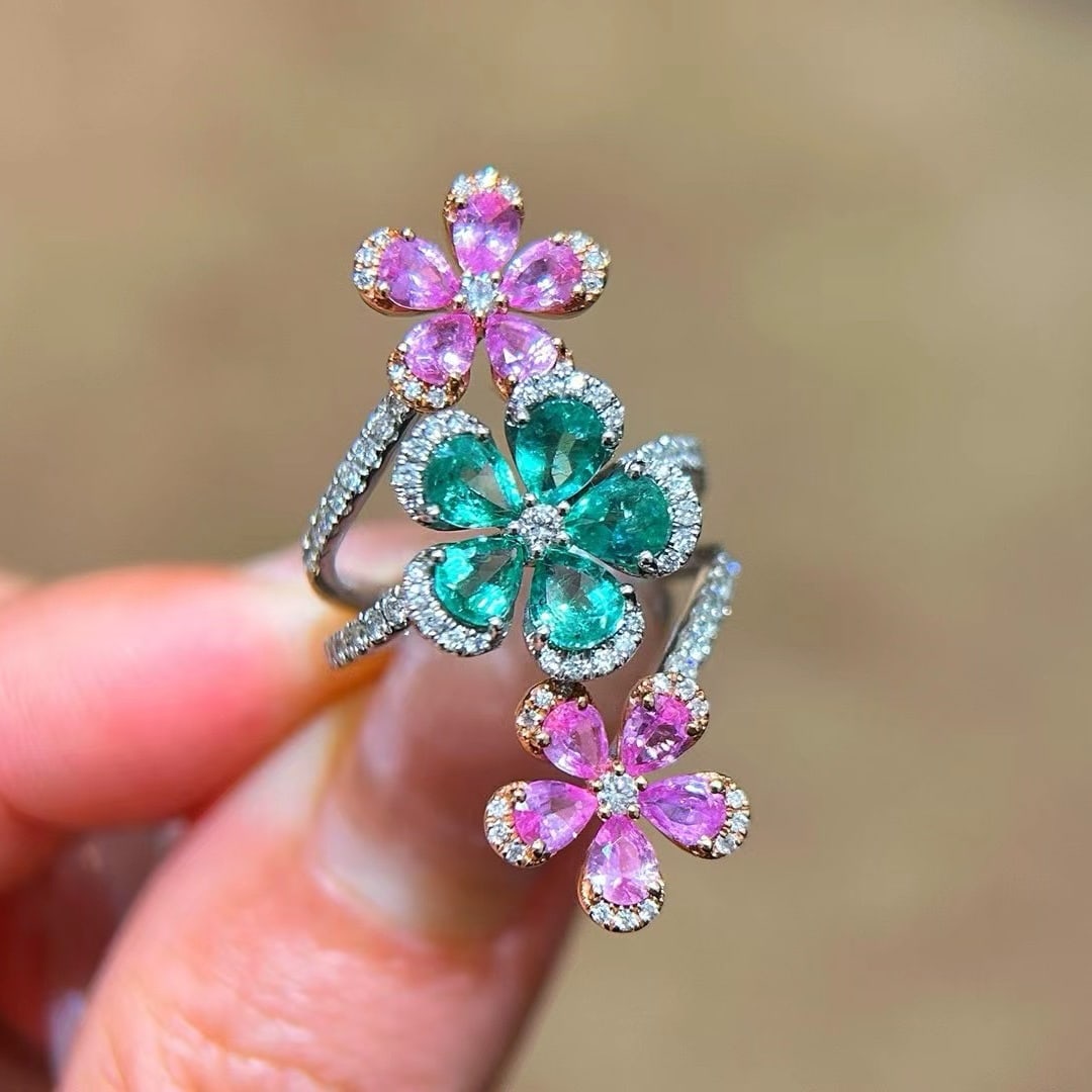 14k Gold 3.30 Ctw Natural Emerald & Sapphire Ring: Ref:230988271 // gold content:14k gold // ring size:7. 25us // // main gemstone:emerald // shape:pear // carat weight:1. 52ct // color:green // treatment:natural // // adjacent gemstone 2 : sapphire