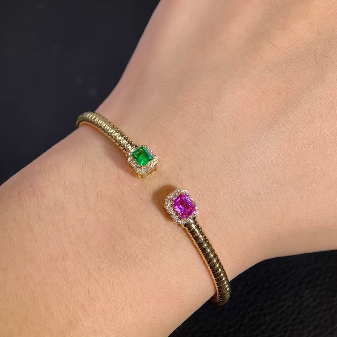 14k Gold 0.93 Ctw Natural Sapphire & Emerald & Diamond Bangle - 2