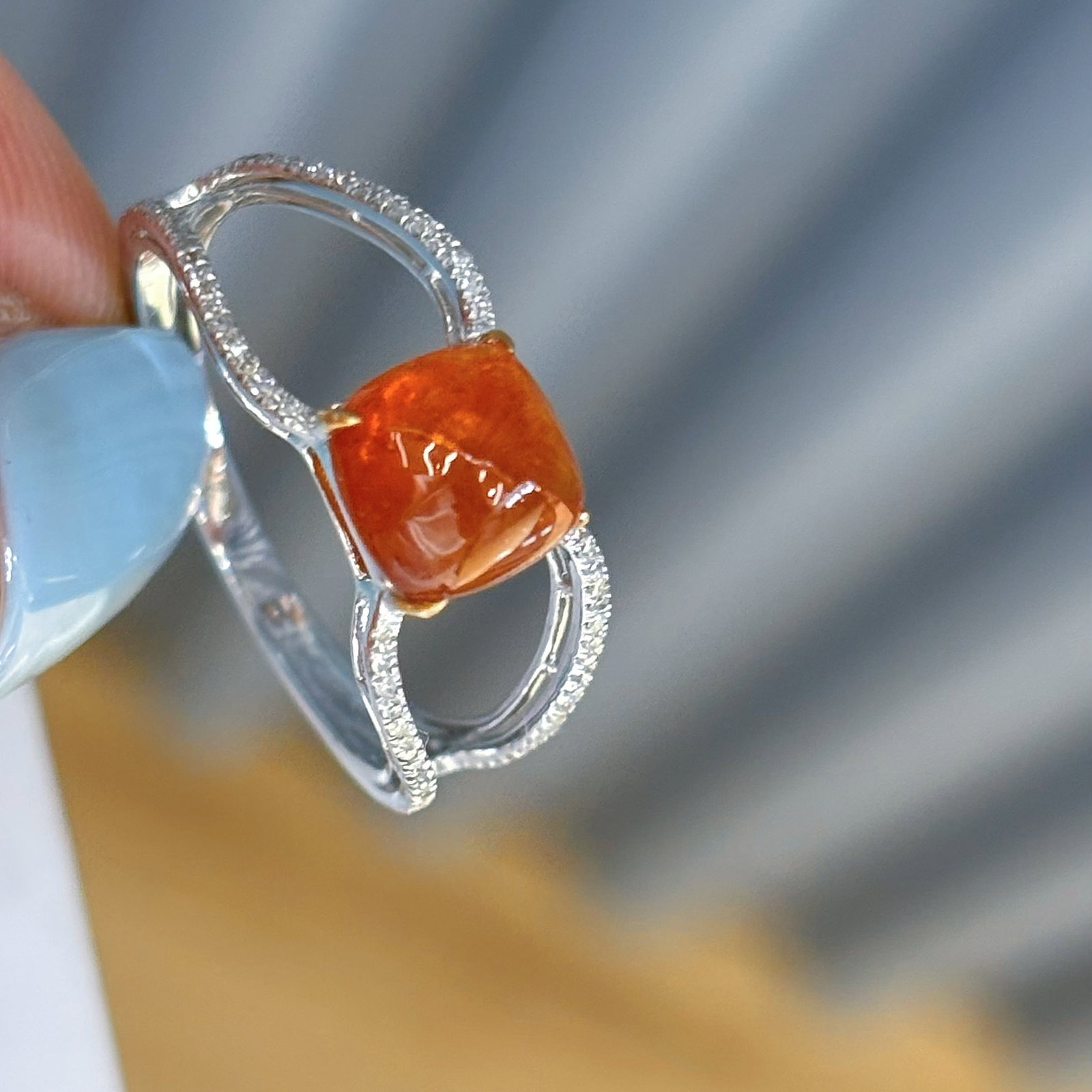 14k Gold 2.42 Ct Natural Spessartine & Diamond Ring: Ref:230988275 // gold content:14k gold // ring size:7. 25us // // main gemstone:spessartine // shape:suger-loaf // carat weight:2. 42ct // color:orange // treatment:natural // // adjacent gemstone 2