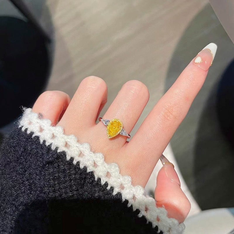 14k Gold 1.00 Ct Natural Yellow Diamond & Diamond Ring - 3