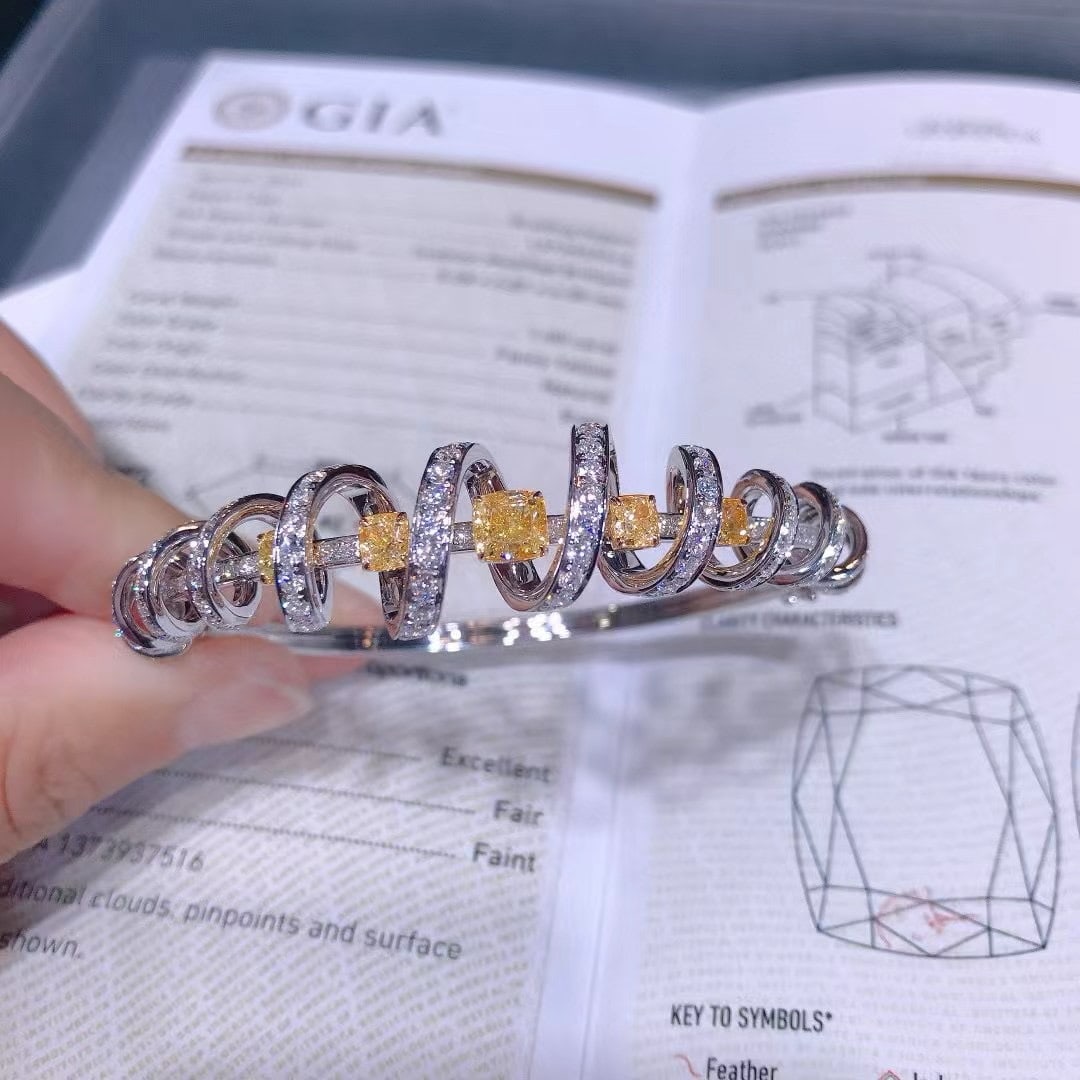 Gia Certified 14k Gold 6.17 Ctw Natural Yellow Diamond & Diamond Bangle: Ref:230988281 // gold content:14k gold // main gemstone:yellow diamond // certified:gia // shape:cushion // carat weight:1. 00ct // clarity grade:si2 // color:yellow // treatment:natural //