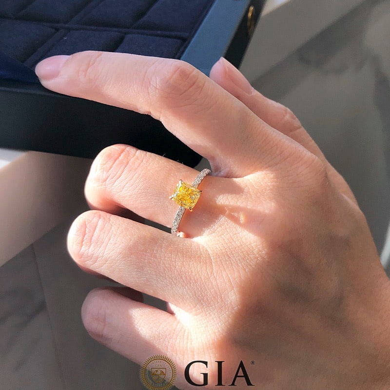 Gia Certified 14k Gold 1.50 Ct Natural Yellow Diamond & Diamond Ring - 4