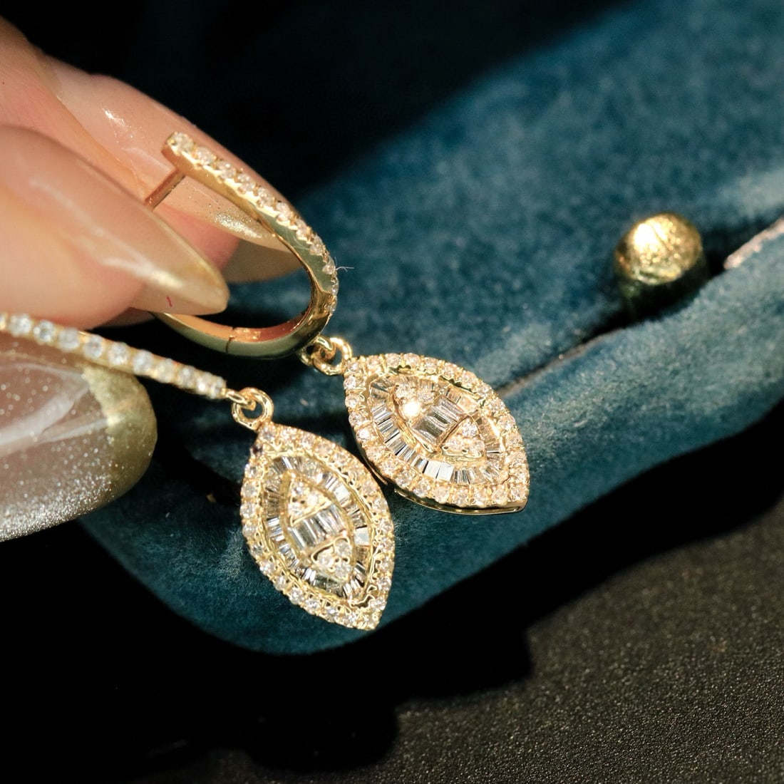 14k Gold 0.5 Ct Natural H Diamond Earrings - 3
